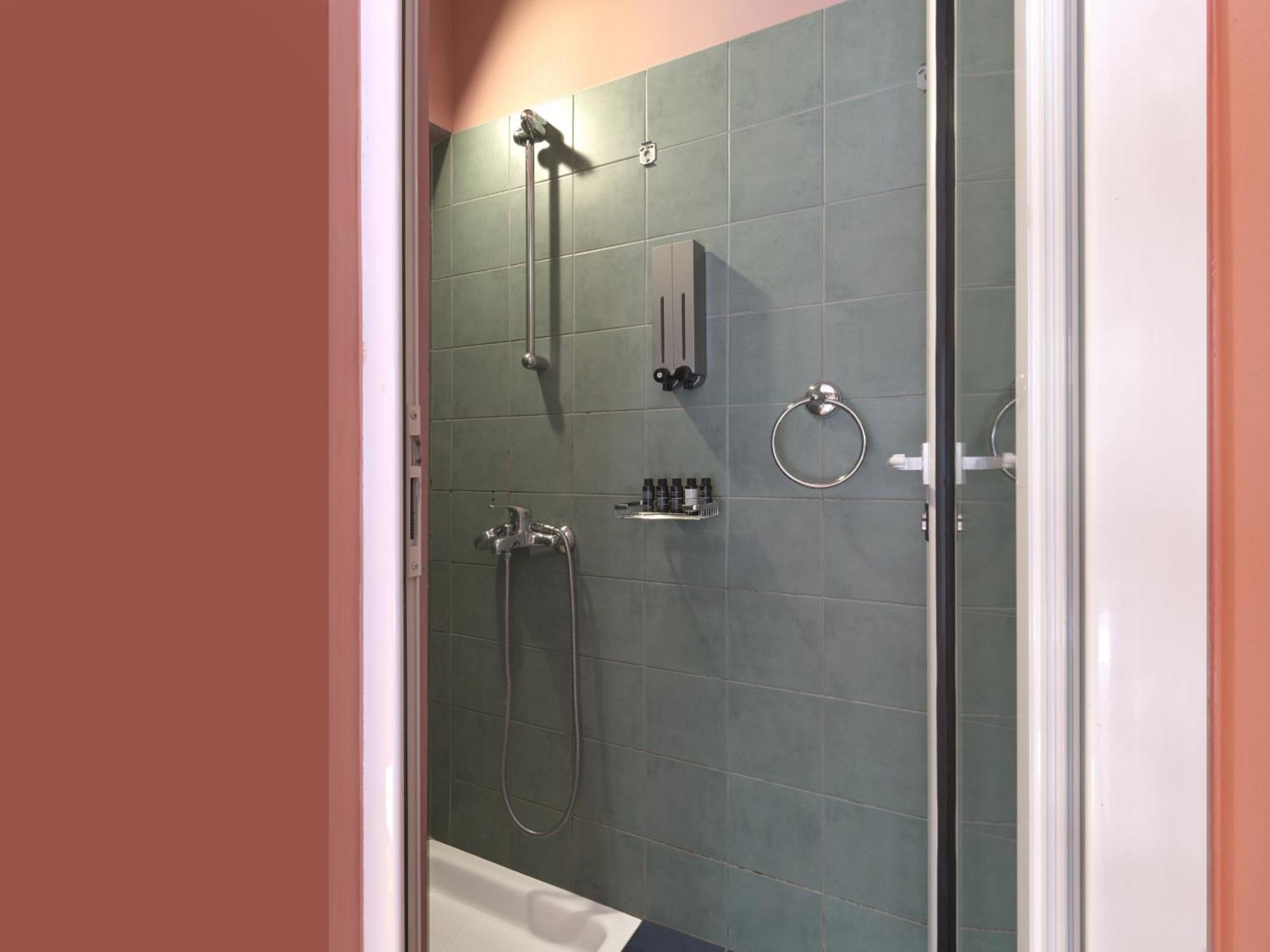 Koukaki Garden Escape Child Friendly Apartment Atene Esterno foto